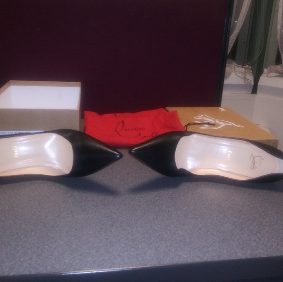 Louboutin pumps - Picture 7 of 8